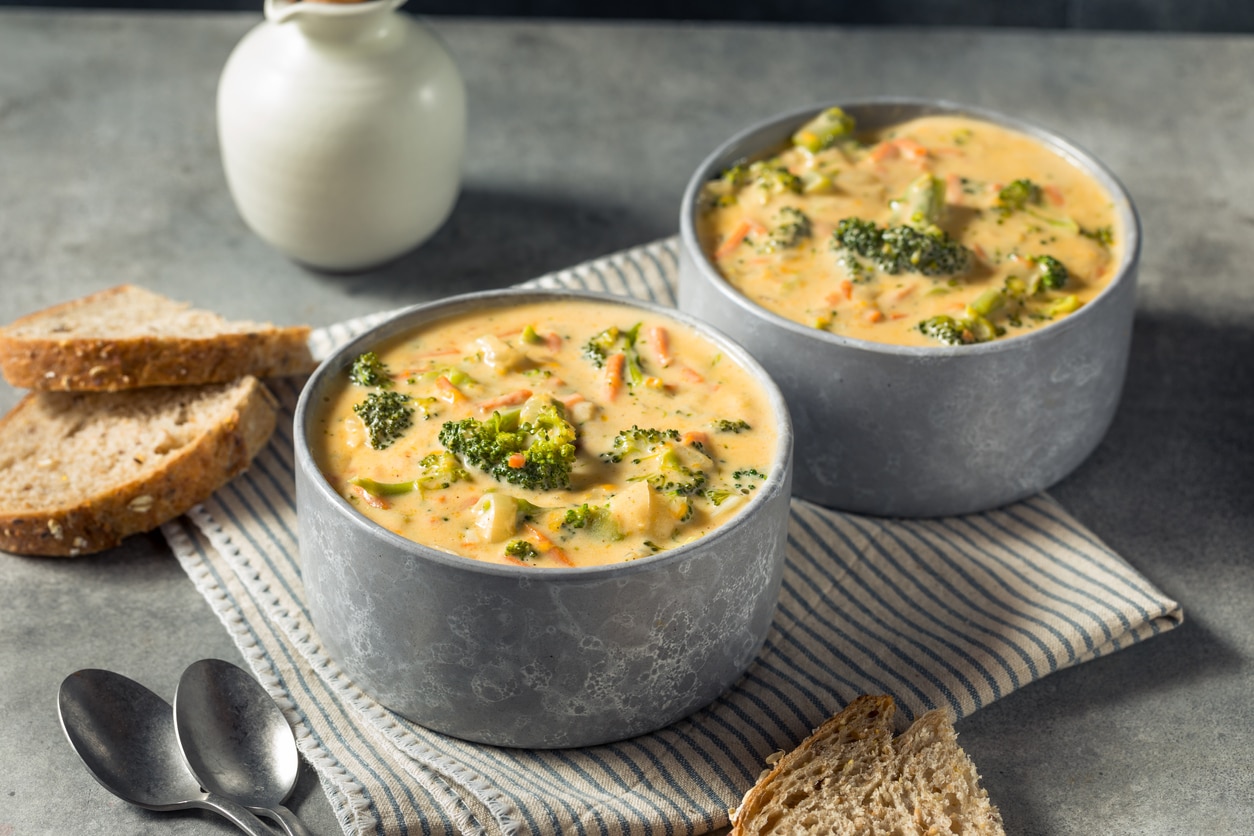 Brokkoli Cheddar Suppe